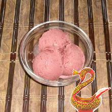 How to make a homemade strawberry ice cream