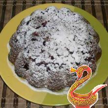Russian semolina cake with berries
