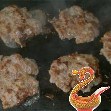 Homemade hamburgers recipe with photos