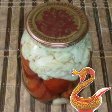 Russian recipe pickled tomatoes with cauliflower