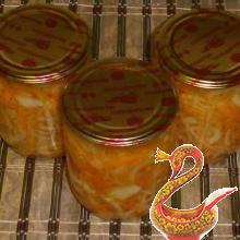 Pickled onions with carrots 